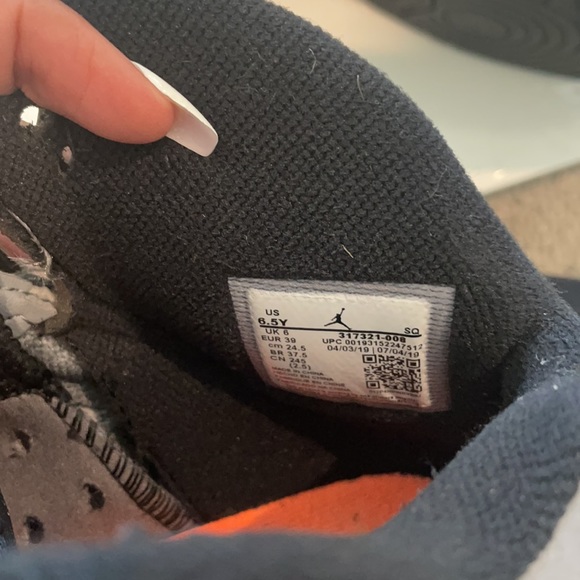 Jordan Spizike size 6.5y - Picture 4 of 5